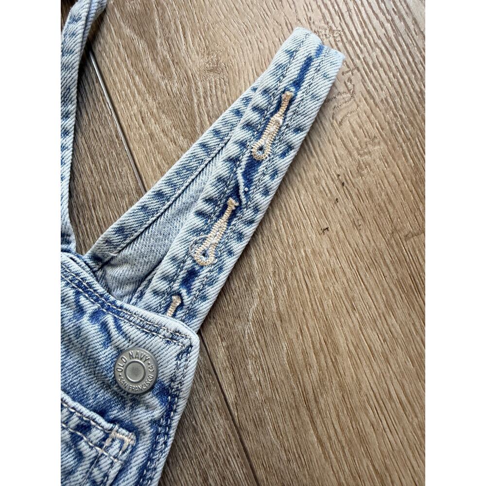 Super Cute Old Navy Girls Light Wash Denim Jumper Dress - Picture 5 of 6